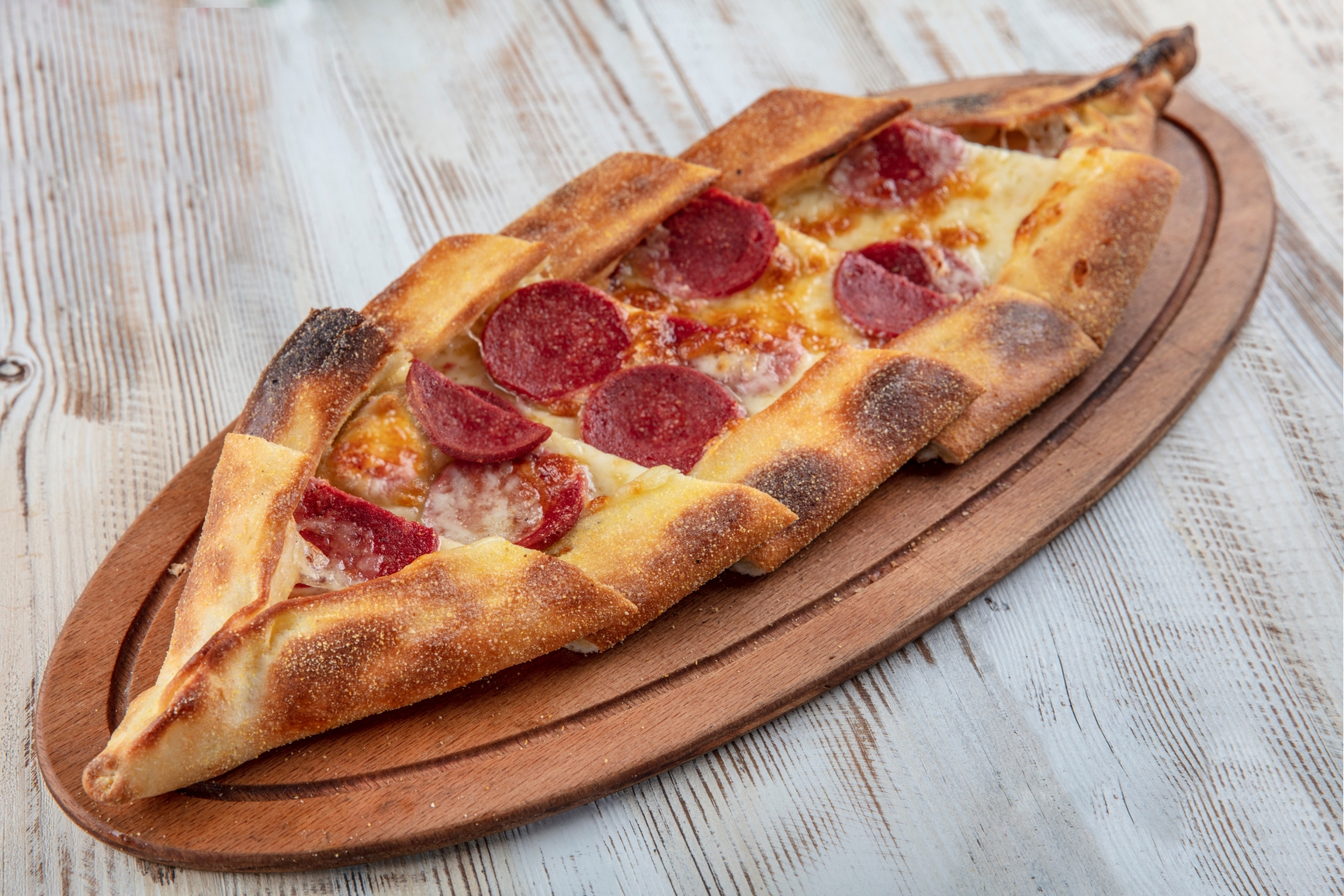 Sucuklu Yumurtalı Pide